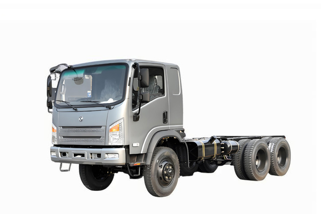  Modifikasi sasis ban belakang truk off-road EQ2082_DF Konfigurasi truk kecil off-road kepala datar delapan roda belakang penggerak enam roda_6*6'Bobcat' kendaraan khusus