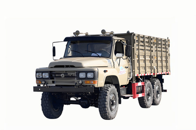 Truk khusus off-road EQ2082_DF Penggerak enam roda klasik 240 kargo 170 tenaga kuda_meriam baja kecil 2,5 ton 6*6 transportasi teknik klasik 25Y