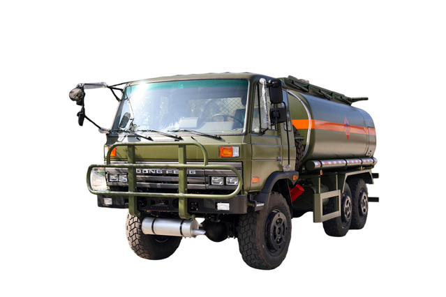 Tangki minyak 190 tenaga kuda EQ2102G off-road khusus 10m³ konfigurasi pabrikan_penggerak enam roda 245 kepala datar 153 truk pengangkut cairan harga_6×6DFkendaraan militer klasik 210 tenaga kuda 5/8/12/15/20 meter kubik nomor telepon tangki minyak pengangkut