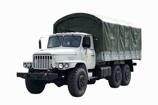 Pengangkut personel klasik EQ2100E6D truk khusus off-road_penggerak enam roda 245 runcing 140 kendaraan angkut_190 tenaga kuda Kendaraan militer kepala panjang 6×6Truk