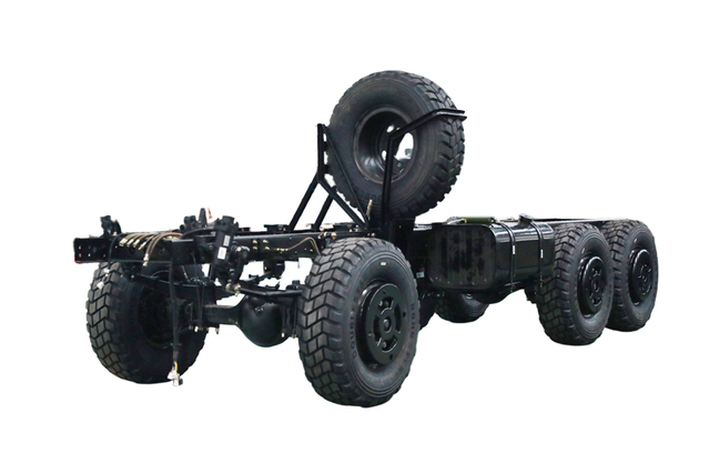 190 tenaga kuda EQ2102G truk khusus off-road kategori III sasis_penggerak enam roda 245 kepala datar 140/153 truk pengangkut_6×6DFkendaraan militer klasik 210 tenaga kuda platform kendaraan kargo kategori II