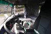 Weichai 375/Yuchai 420/Cummins 500 HP 8×4 pabrikan sasis truk pengangkut flatbed_15/20/25/30/35/40/50/60 ton empat poros sayur-sayuran, buah-buahan, sapi, domba dan babi kustomisasi truk_Kutipan platform ekskavator DF empat depan dan delapan belakang