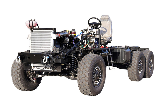 Truk khusus off-road 6×6 Cummins 300 HP Sasis Kategori III_DF Suspensi independen penggerak enam roda_6×6 platform klasik penyelamatan darurat/pertempuran utama kebakaran/eksplorasi lapangan/perlindungan lapis baja/operasi teknik/transportasi gurun/beban berat ranjau dan modifikasi kendaraan kelas atas/tujuan khusus lainnya