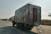 Harga jual 190/210 tenaga kuda EQ2102N dua baris toilet bergerak lapangan khusus off-road dengan AC di atas_Penggerak enam roda 246 kepala datar 153 konstruksi lapangan penyelamatan darurat kamp luar ruangan operasi jarak jauh pabrikan_6×6DF konfigurasi kendaraan kargo kendaraan militer klasik