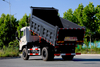 Kutipan pelat samping langsung penuh DF Kutipan ekspor truk sampah 4×2 disesuaikan Cummins/Weichai 210/190/240/260 horsepower_manufacturer Truk khusus off-road 4×4 15/10/20/15 ton produsen dumper_dua gandar ban belakang ganda yang menarik sayuran sapi dan domba serta nomor telepon biji-bijian