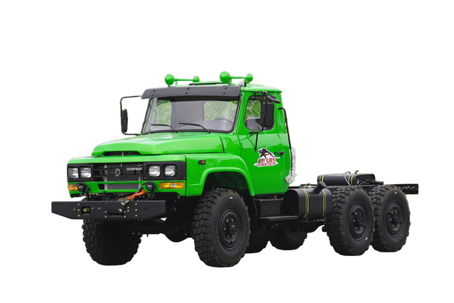  Kutipan modifikasi sasis penggerak enam roda EQ2082_DF240 truk off-road 170 tenaga kuda konfigurasi khusus pabrikan_6*6 nomor telepon sasis kendaraan khusus klasik 25Y